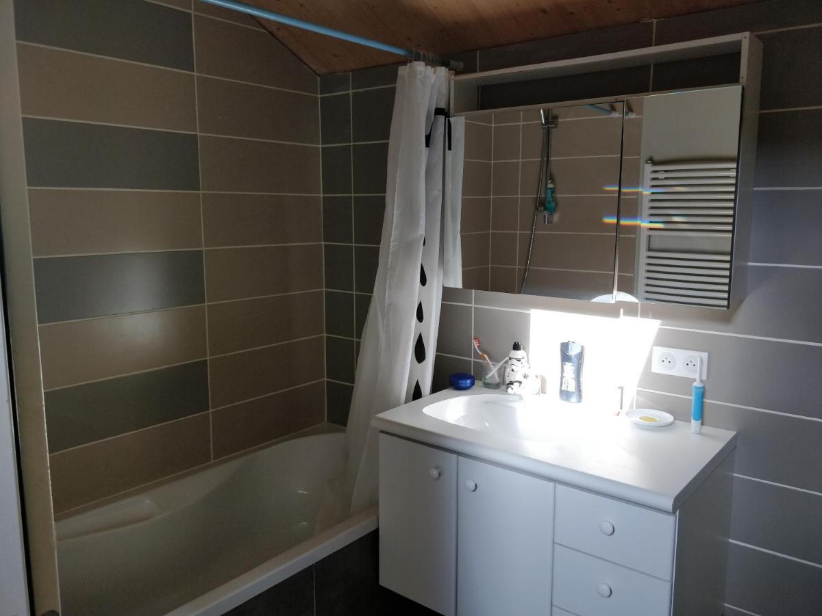 Chambre Chaleureuse Chez L'Habitant Peronnas Buitenkant foto
